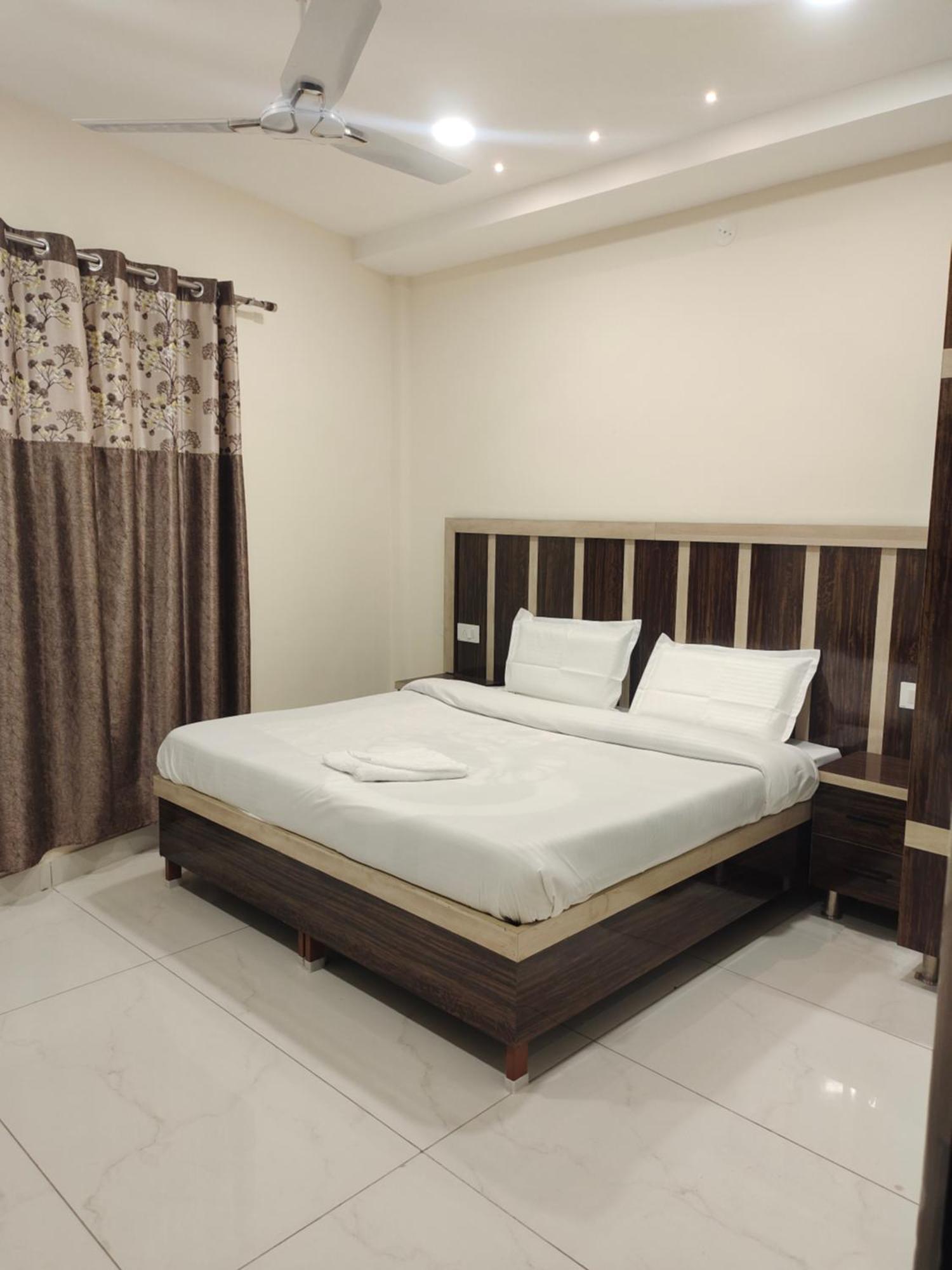 Hotel G-3 Jalandhar Exterior photo